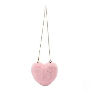 NWOT Heart Shaped Fluffy purse